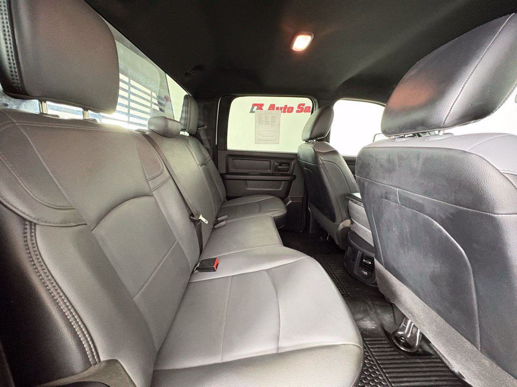 Used 2024 RAM 3500 Tradesman w/ Chrome Appearance Group AWD/4WD image 45