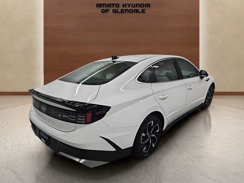 Certified 2025 Hyundai Sonata SEL FWD image 3