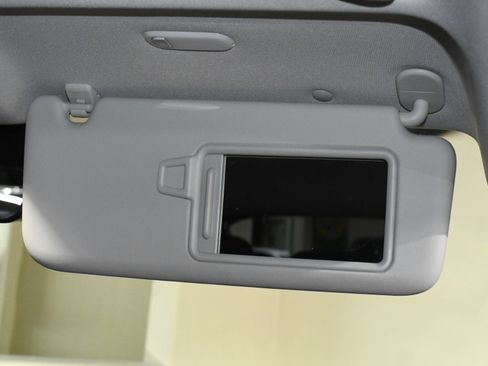 Used 2024 Hyundai Kona Limited image 22