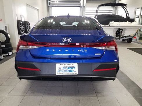 New 2026 Hyundai Elantra Blue image 22