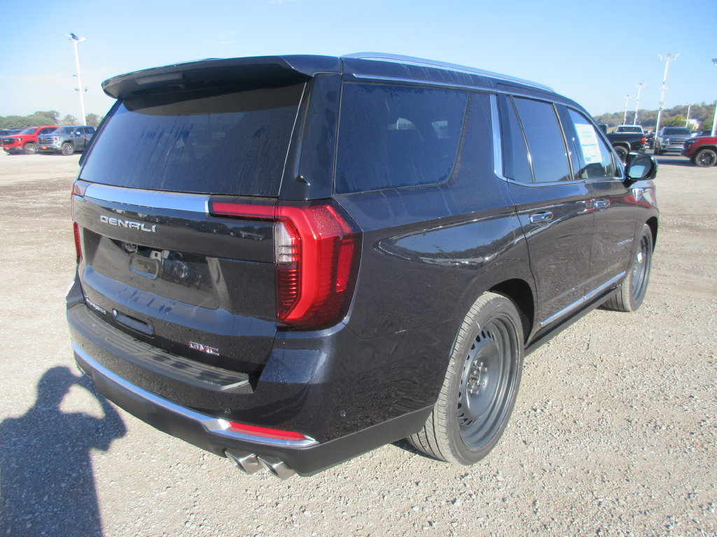 New 2027 GMC Yukon Denali w/ Denali Reserve Package AWD/4WD image 4
