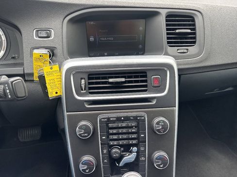 Used 2013 Volvo S60 T5 FWD image 31