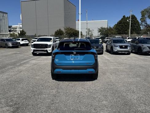 Used 2025 Nissan Kicks SR AWD/4WD image 6