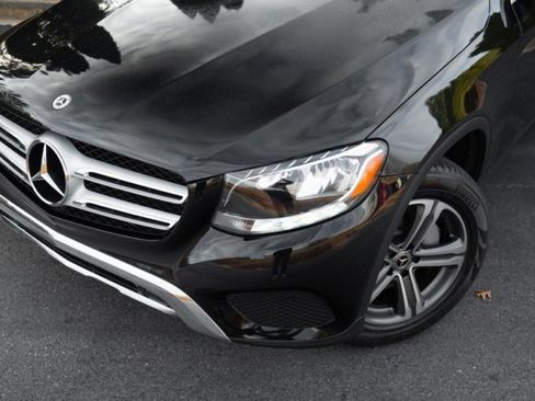 Used 2019 Mercedes-Benz GLC 300 image 2