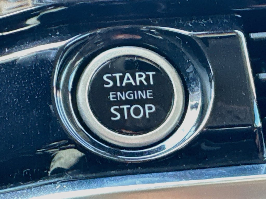 Used 2024 Nissan Pathfinder SL w/ SL Premium Package FWD image 20