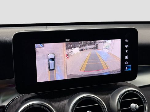 Used 2021 Mercedes-Benz GLC 300 GLC 300 image 40