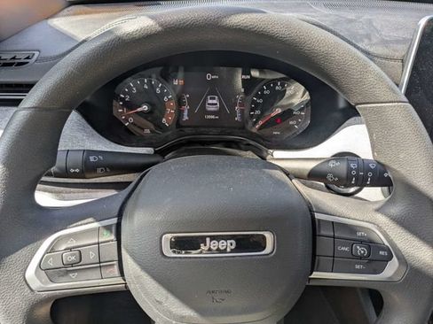 Used 2025 Jeep Compass Sport AWD/4WD image 30