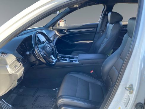 Used 2020 Honda Accord Sport image 9