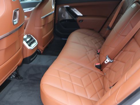 Certified 2025 BMW 740i xDrive AWD/4WD image 35