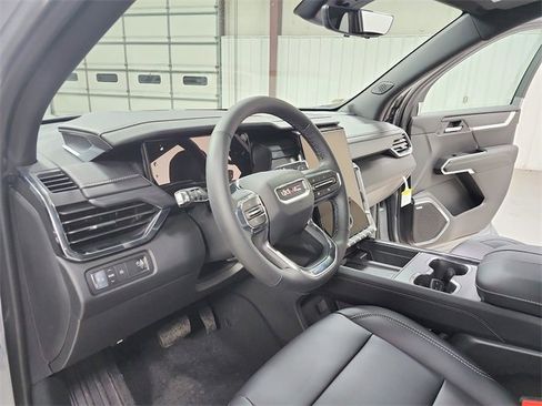 New 2026 GMC Acadia Elevation image 18