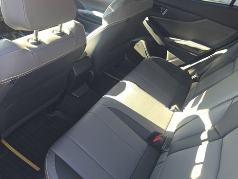 Used 2022 Subaru Crosstrek 2.5i Sport w/ Moonroof Package image 11