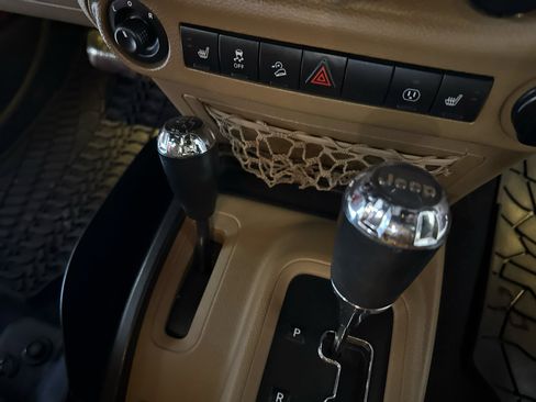 Used 2013 Jeep Wrangler Unlimited Sahara w/ Connectivity Group image 52