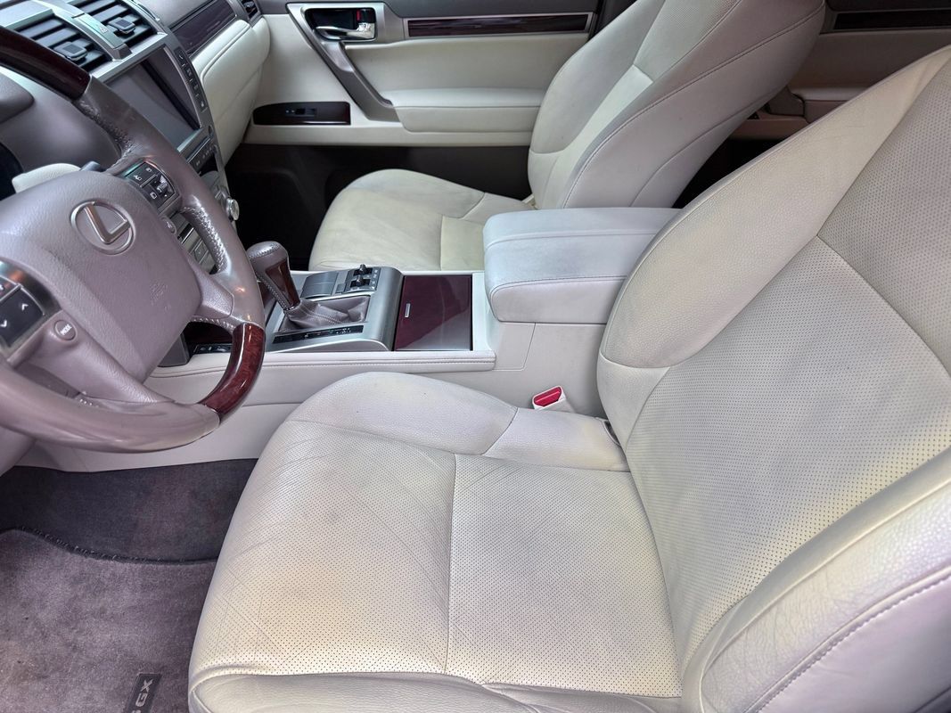 Used 2017 Lexus GX 460 Premium AWD/4WD image 9