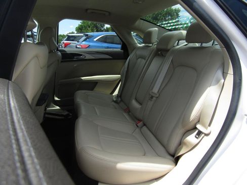 Used 2017 Lincoln MKZ Premiere FWD image 19