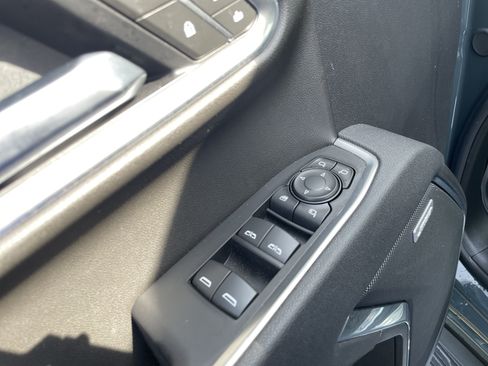 Used 2025 Chevrolet Silverado 1500 LTZ AWD/4WD image 21