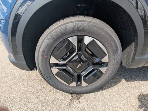 New 2027 Kia Telluride EX FWD image 10