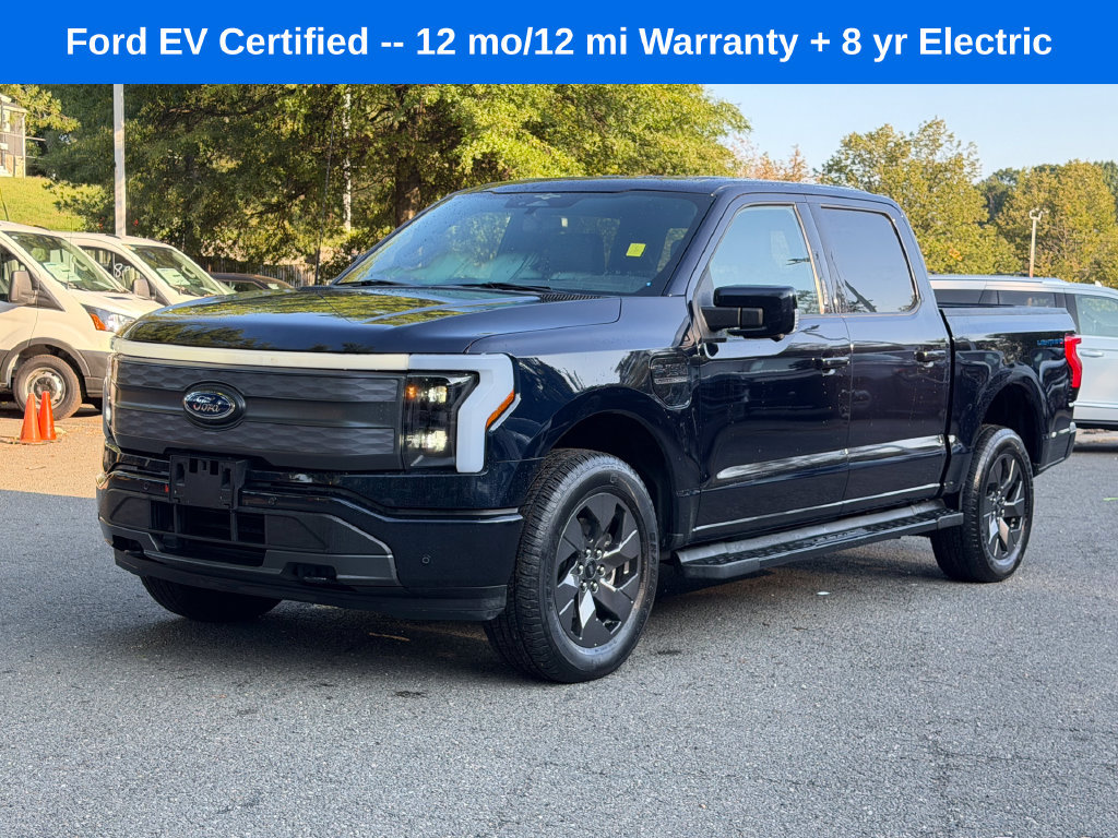 Used 2023 Ford F150 Lightning Lariat w/ Max Trailer Tow Package AWD/4WD image 3