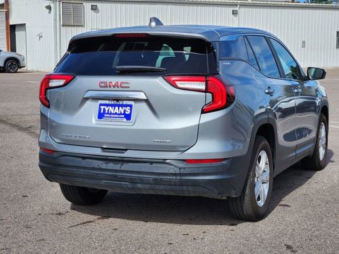 Used 2024 GMC Terrain SLE image 5