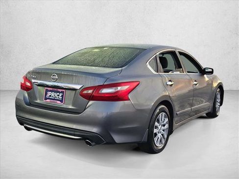 Used 2018 Nissan Altima 2.5 S w/ S Convenience Package image 5