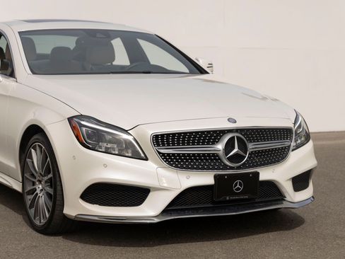 Used 2017 Mercedes-Benz CLS 550 image 3