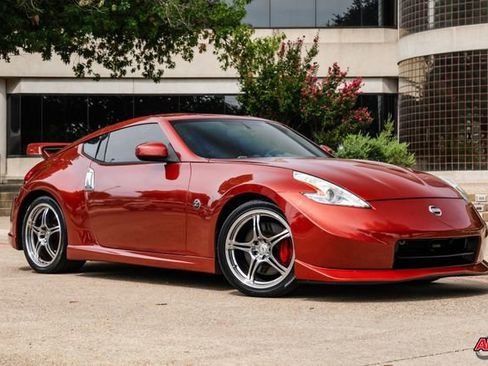 Used 2013 Nissan 370Z NISMO image 10