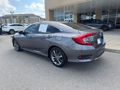 Used 2019 Honda Civic EX image 2