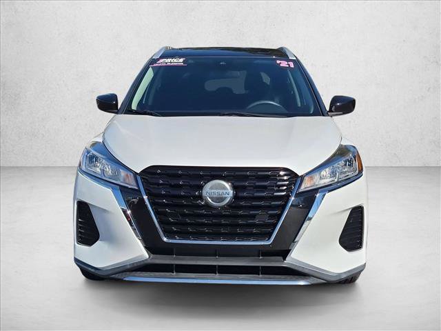 Used 2021 Nissan Kicks SV FWD image 2