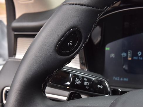 New 2026 Lincoln Corsair Premiere image 23