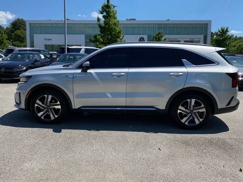 Used 2023 Kia Sorento SX Prestige w/ Panoramic Sunroof Package AWD/4WD image 4