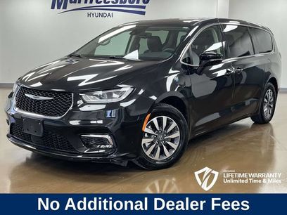 Used 2024 Chrysler Pacifica Limited