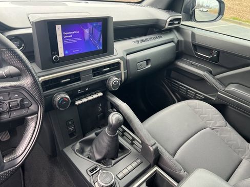 Used 2024 Toyota Tacoma SR image 15