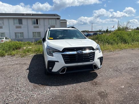 Used 2023 Subaru Ascent Touring AWD/4WD image 5
