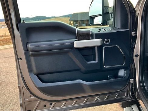 Used 2020 Ford F350 Lariat w/ Lariat Ultimate Package image 21