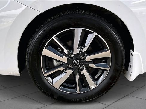 Used 2025 Nissan Versa S w/ S Plus Package image 10