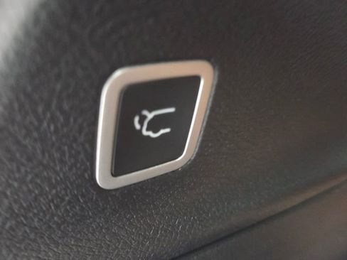 New 2026 Chrysler Pacifica Pinnacle image 14