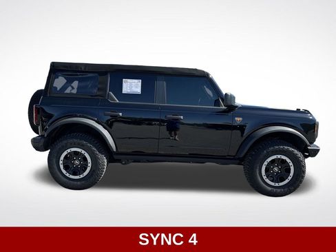 Used 2024 Ford Bronco Badlands w/ Sasquatch Package AWD/4WD image 8