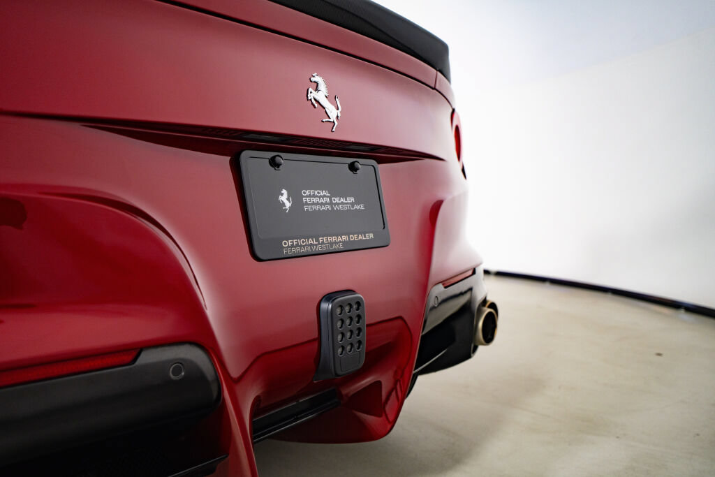 Used 2015 Ferrari F12 Berlinetta RWD image 36