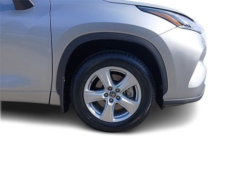 Used 2024 Toyota Highlander LE image 10