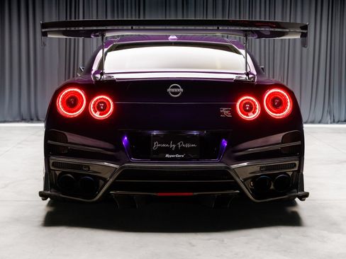 Used 2023 Nissan GT-R Premium w/ Premium Interior Package AWD/4WD image 35