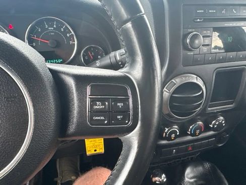 Used 2015 Jeep Wrangler Unlimited Sport w/ Connectivity Group AWD/4WD image 21