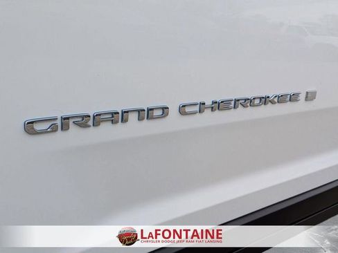 Used 2022 Jeep Grand Cherokee Limited 4xe AWD/4WD image 10