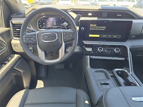 New 2025 GMC Sierra 3500 Denali w/ Denali Reserve Package image 13