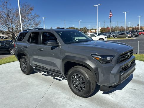 Certified 2025 Toyota 4Runner SR5 image 2