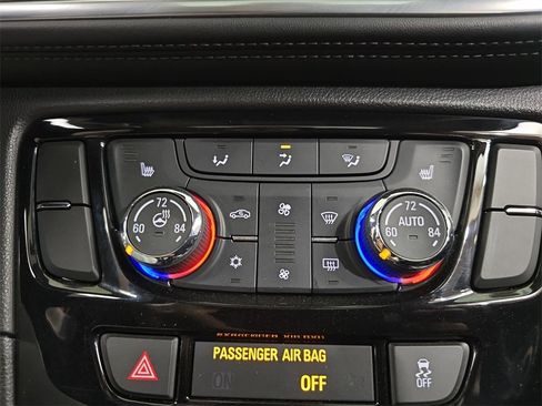 Used 2018 Buick Encore Essence image 26