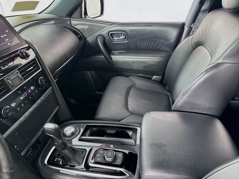 Used 2023 Nissan Armada SL w/ Midnight Edition Package AWD/4WD image 25