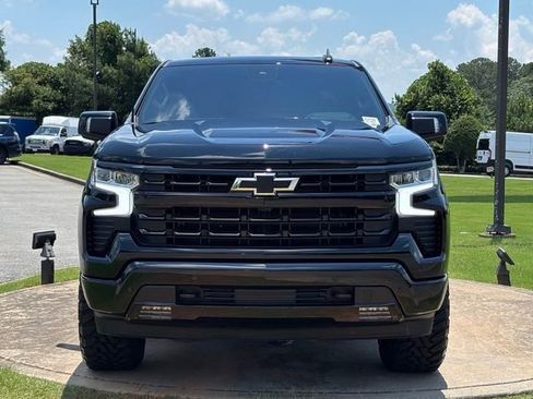 Used 2025 Chevrolet Silverado 1500 RST w/ Convenience Package II AWD/4WD image 2