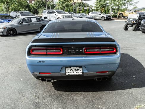Used 2016 Dodge Challenger R/T RWD image 31