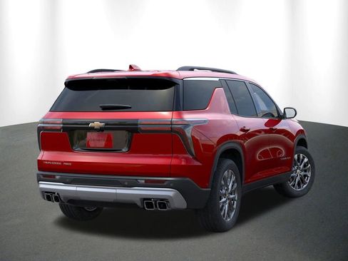 New 2025 Chevrolet Traverse LT w/ Enhanced Driving Package AWD/4WD image 6