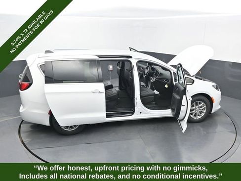 New 2026 Chrysler Voyager LX image 73