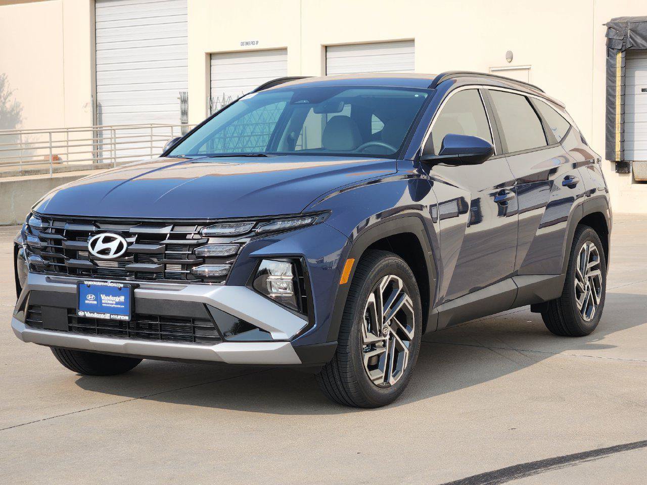 New 2026 Hyundai Tucson SEL Plus FWD image 2